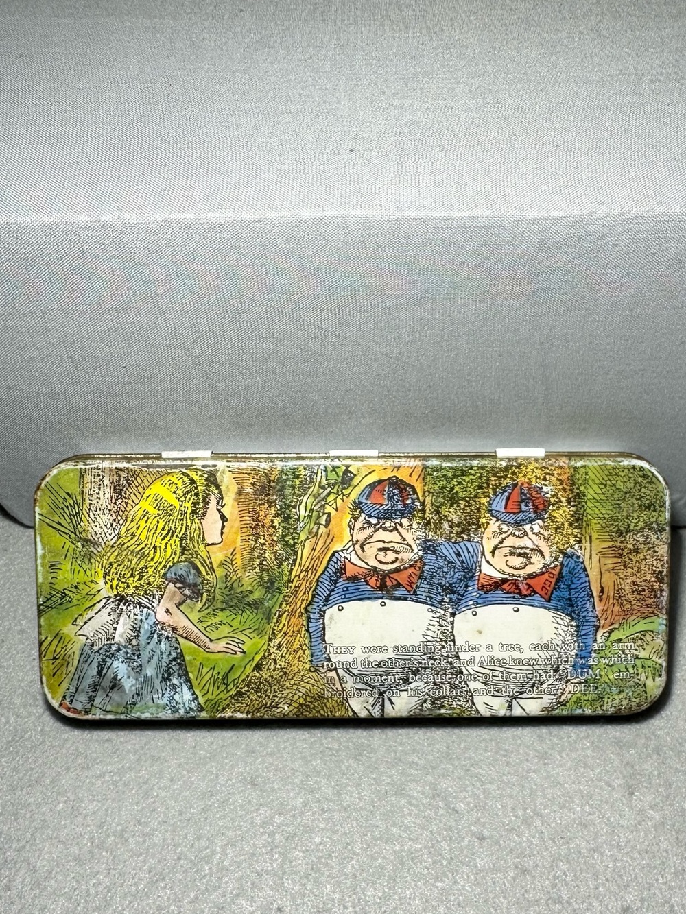 Vintage Alice in Wonderland Hinged Metal Pencil Tin Case